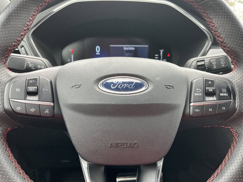 Used 2024 Ford Escape ST-Line image 12