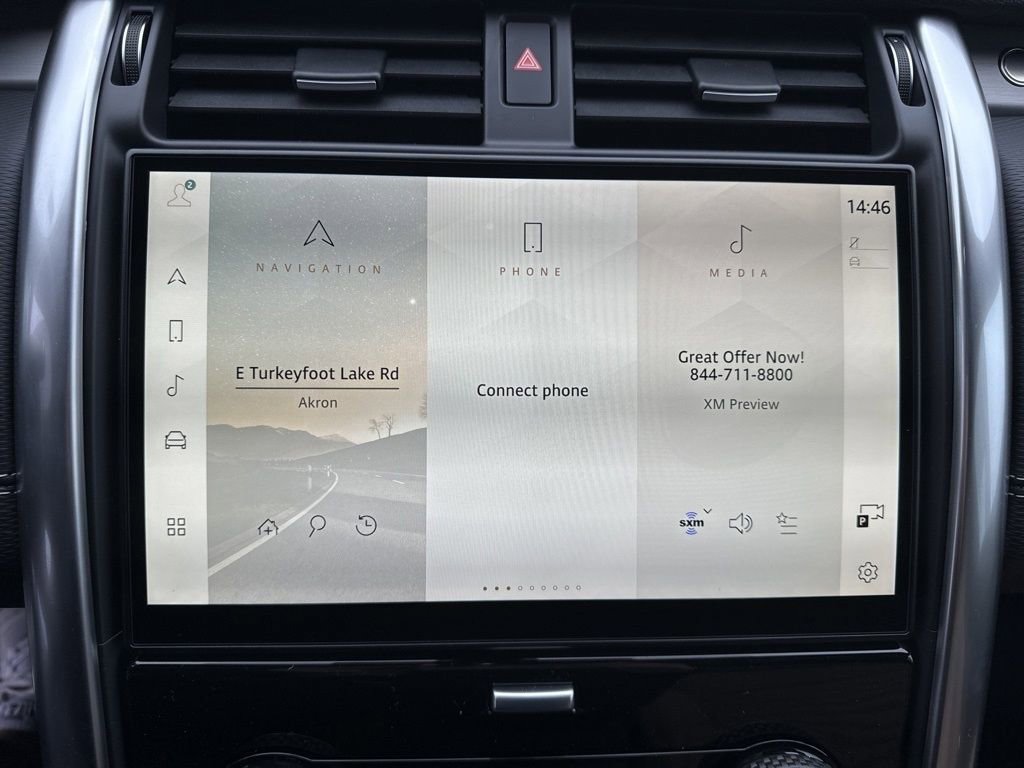 New 2024 Land Rover Discovery Dynamic SE image 20