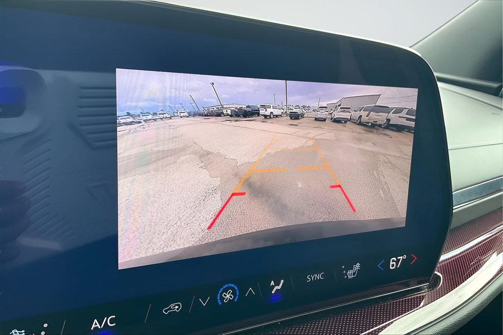 Used 2025 Chevrolet Traverse Z71 AWD/4WD image 13
