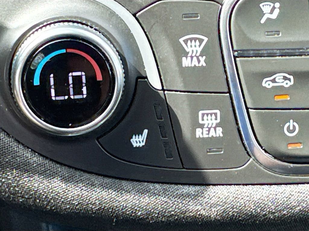 Used 2025 Chevrolet Malibu LT image 20