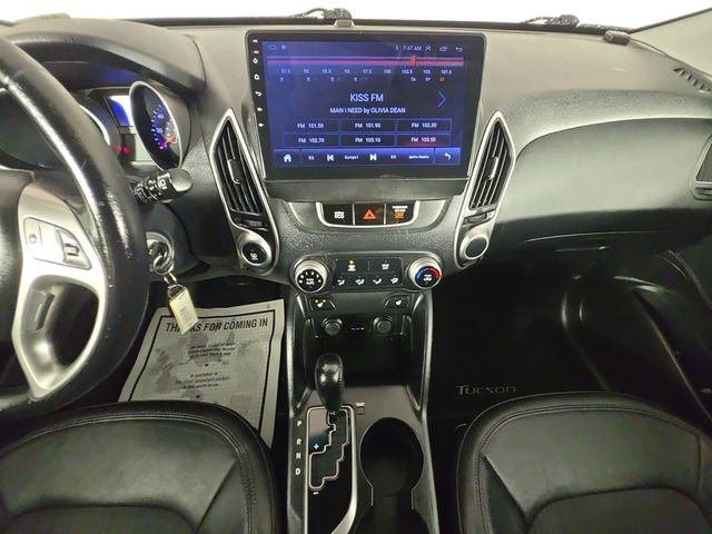 Used 2012 Hyundai Tucson GLS image 11