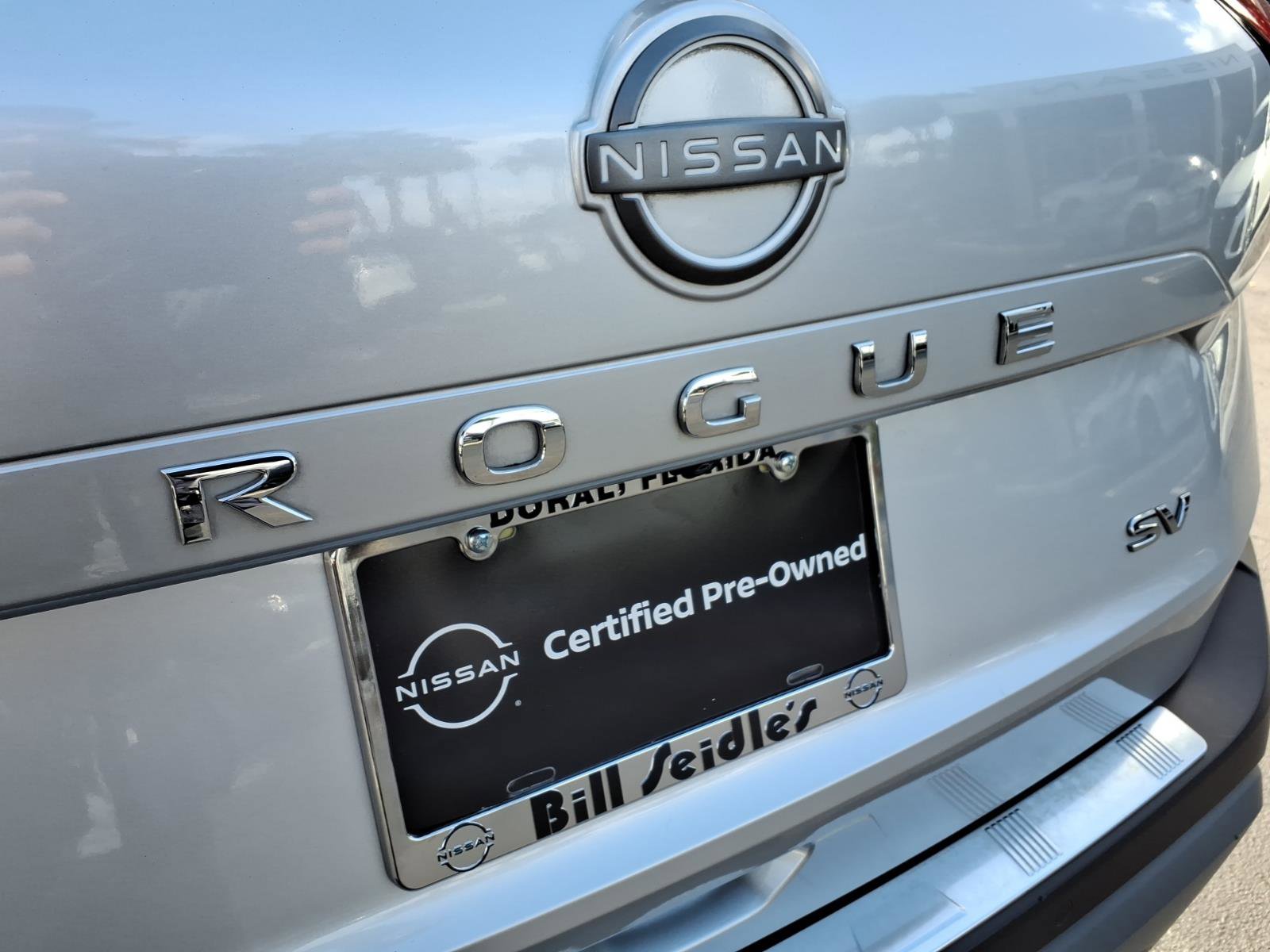 Certified 2023 Nissan Rogue SV image 32