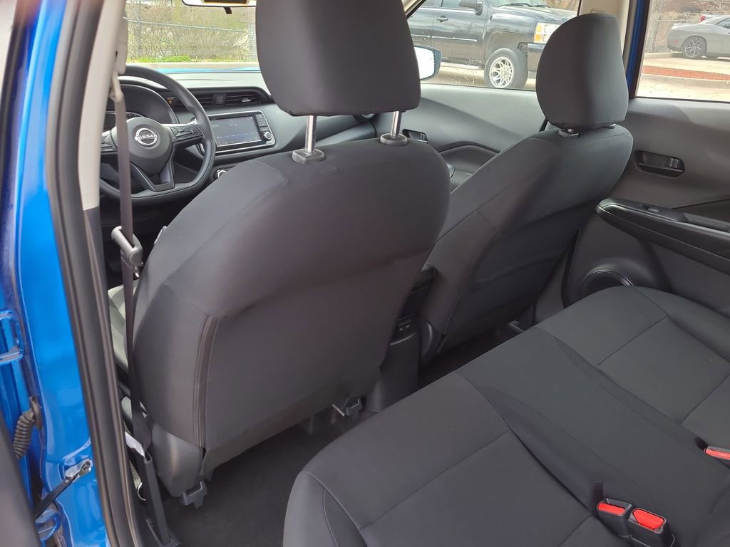 Certified 2025 Nissan Kicks Play S image 9