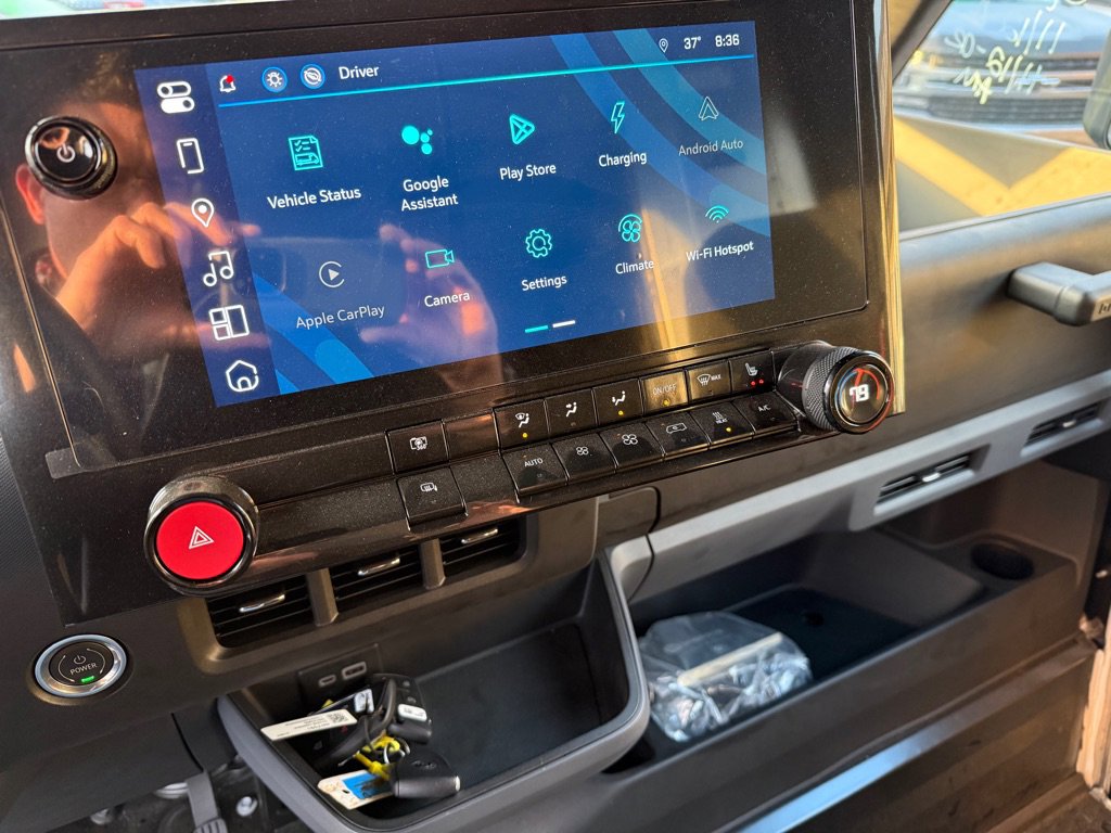 Used 2024 Chevrolet Brightdrop 600 w/ Battery Pack, Max Range image 21