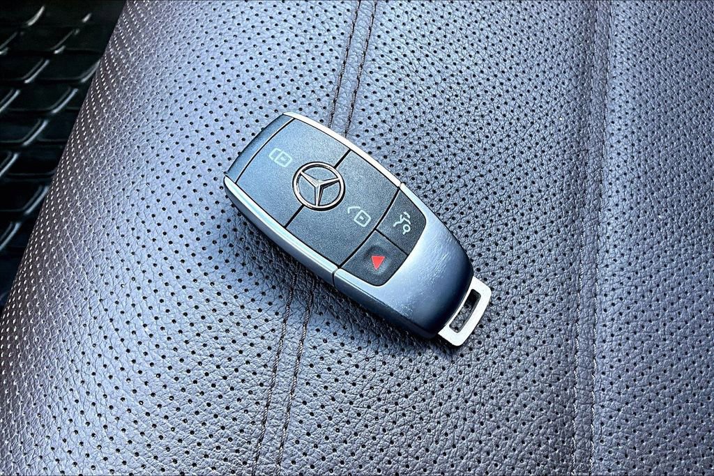 Used 2022 Mercedes-Benz GLE 450 4MATIC image 34