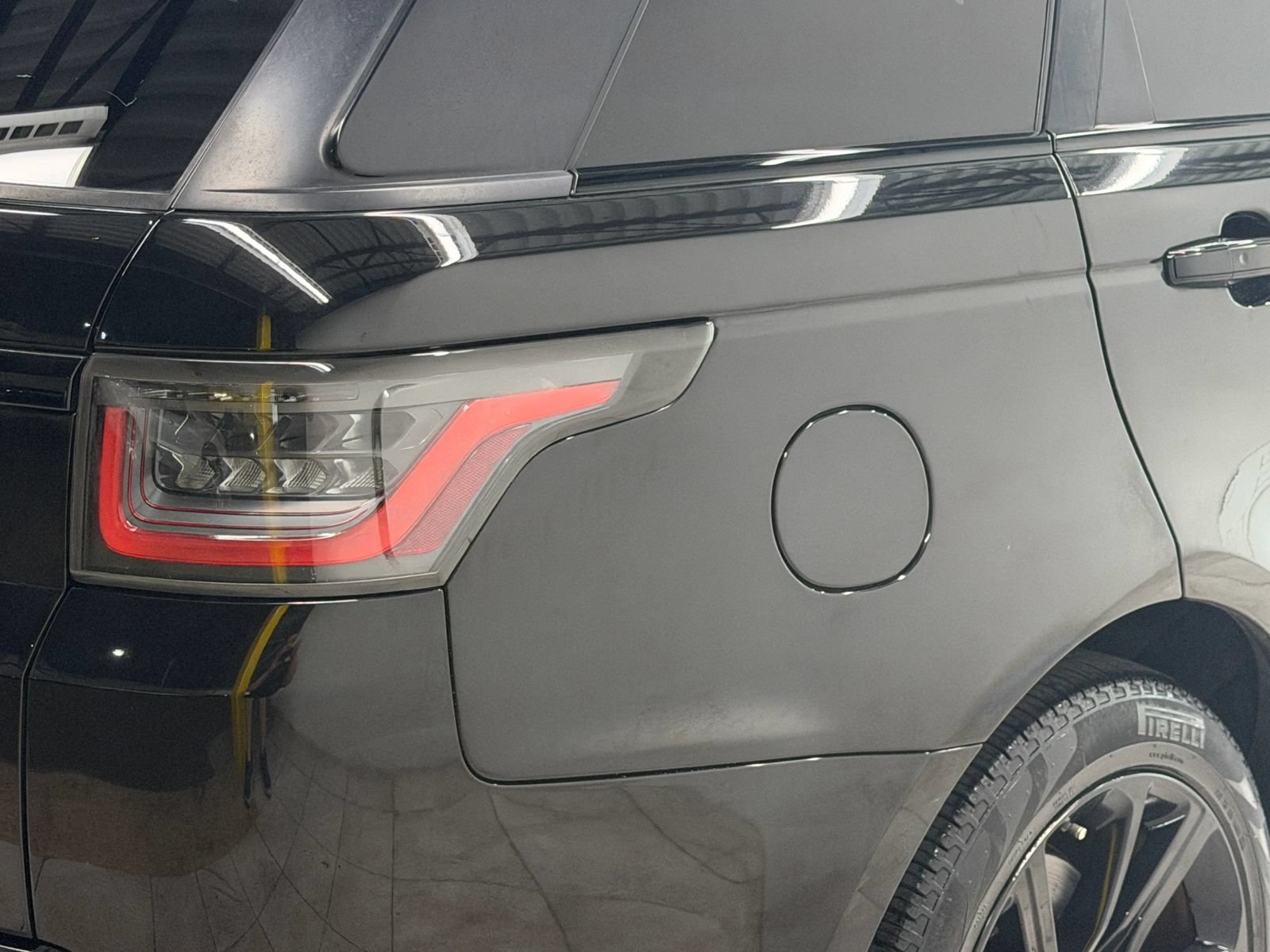 Used 2018 Land Rover Range Rover Sport HSE Dynamic AWD/4WD image 10