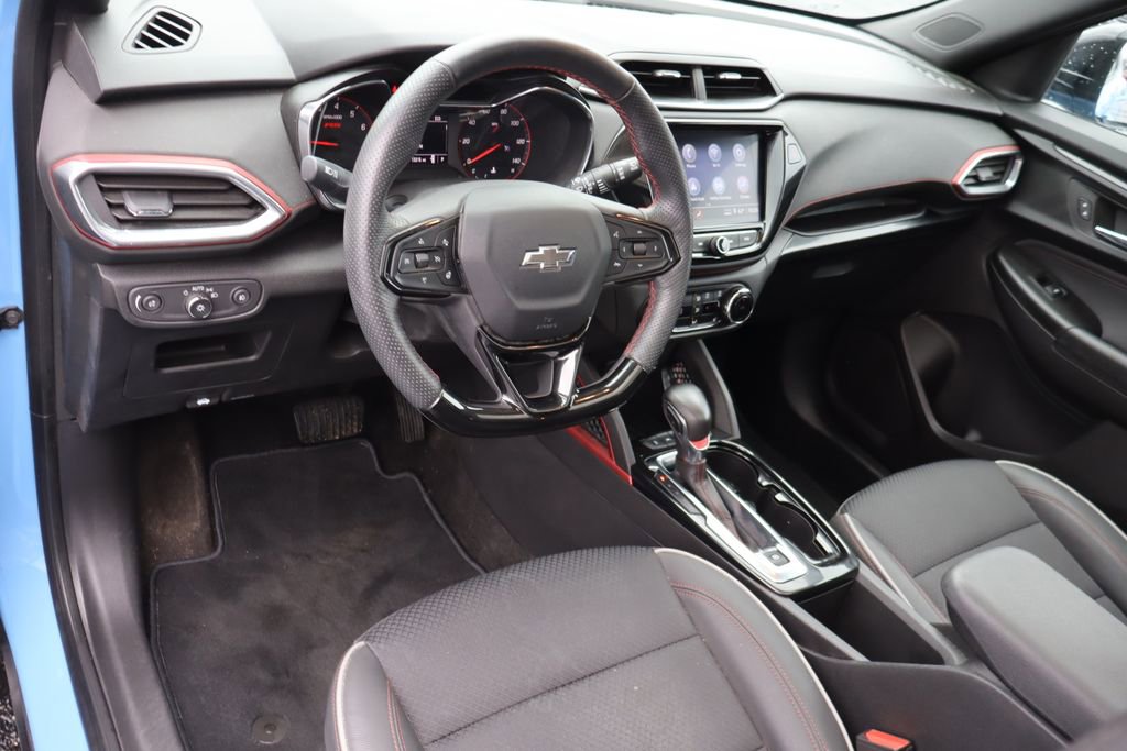 Used 2023 Chevrolet TrailBlazer RS w/ Sun and Liftgate Package image 5