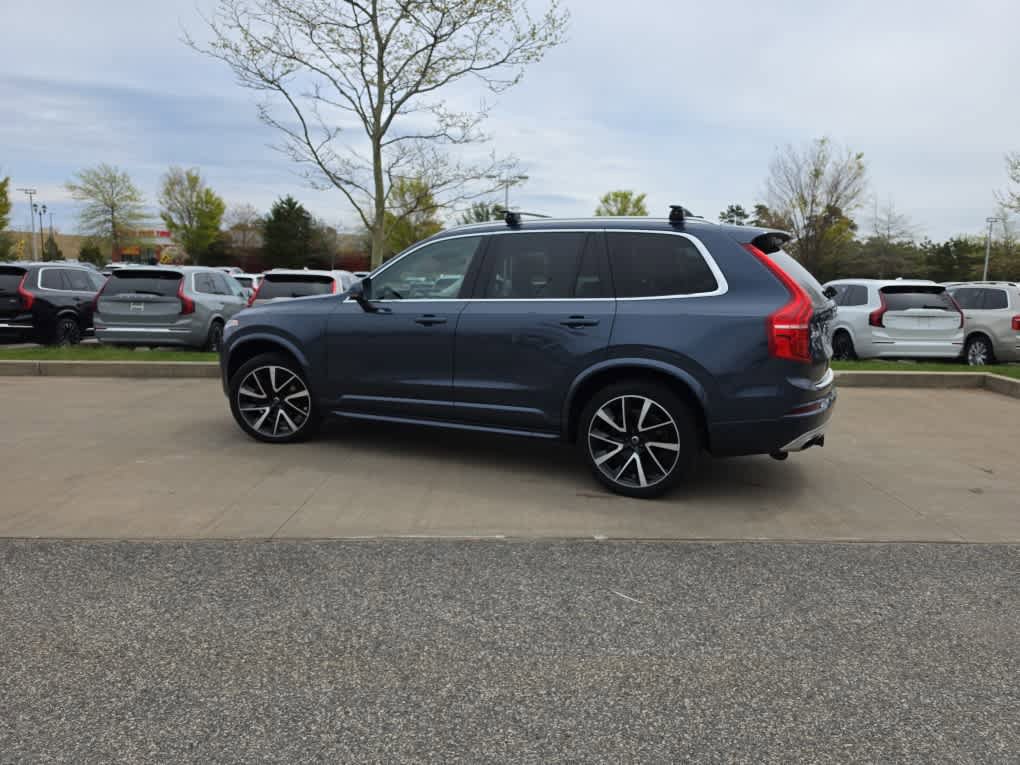 Used 2021 Volvo XC90 T6 Momentum w/ Climate Package AWD/4WD image 4