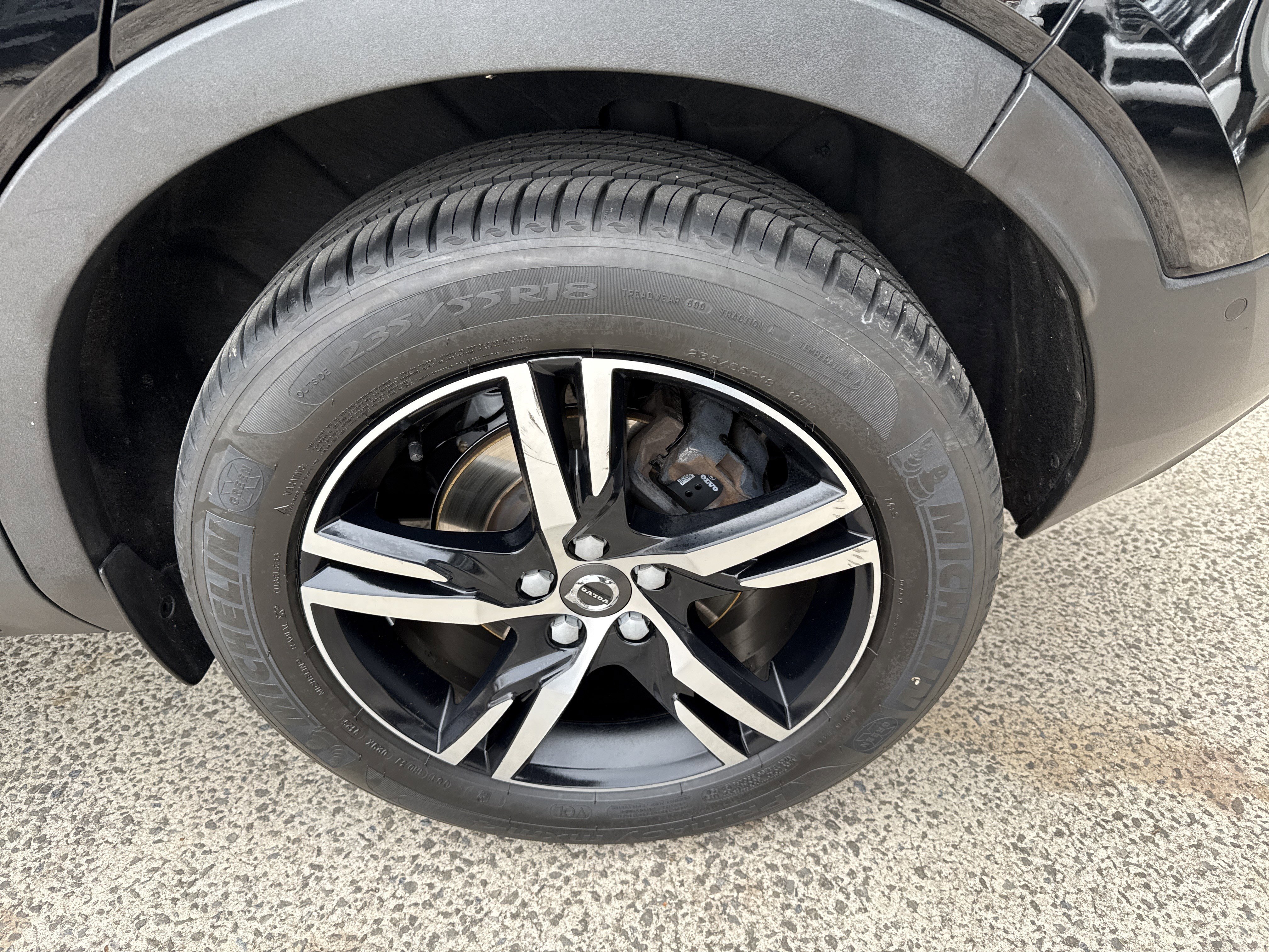 Used 2019 Volvo XC40 T5 Momentum image 19