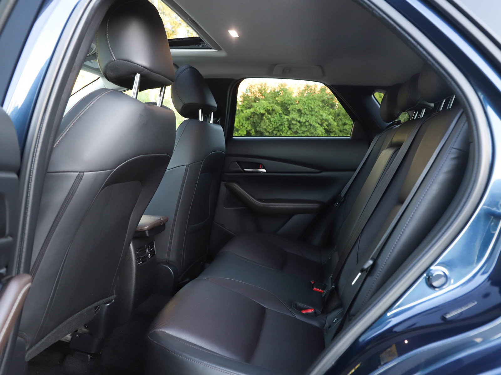 Used 2020 MAZDA CX-30 AWD w/ Premium Package image 15