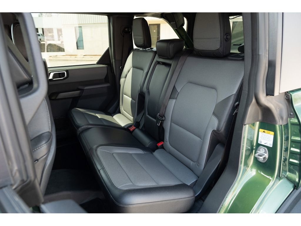 Used 2024 Ford Bronco Everglades image 7