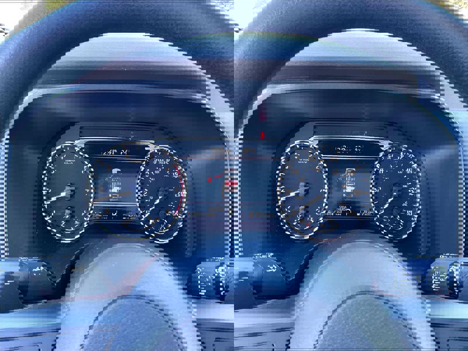 Used 2023 Nissan Rogue S image 22