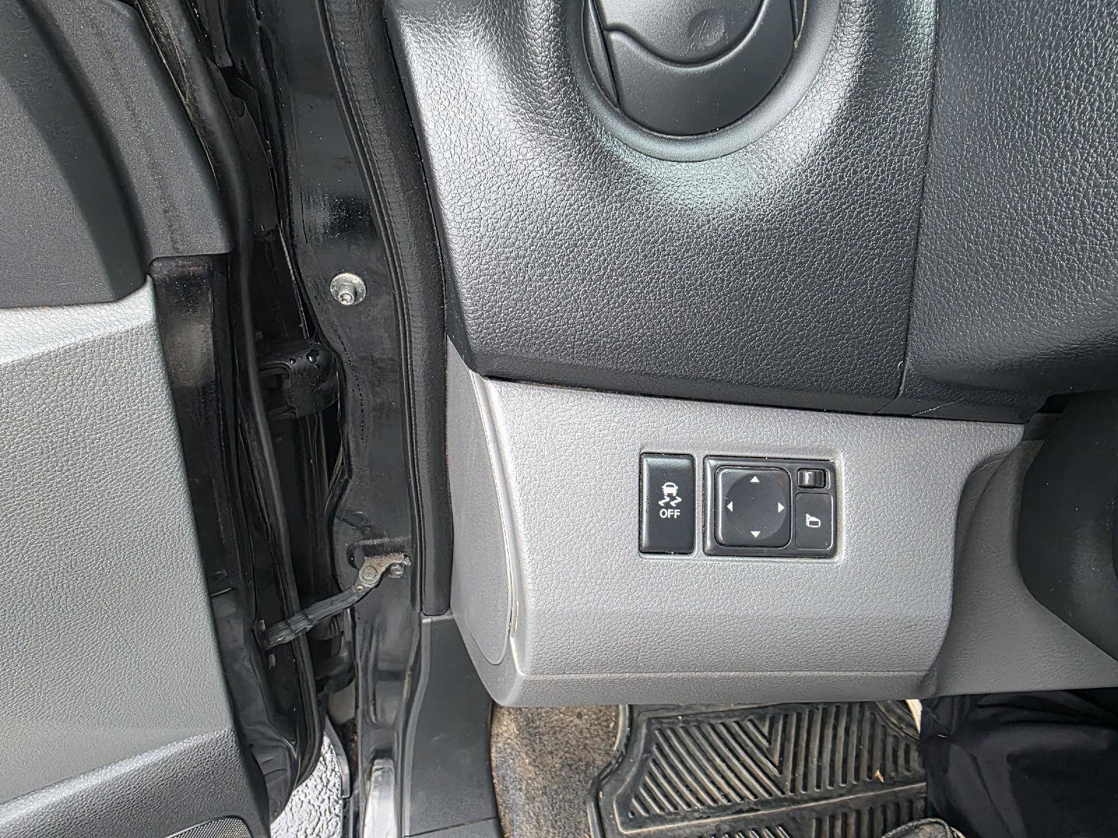 Used 2014 Nissan NV200 SV w/ Technology Package image 16