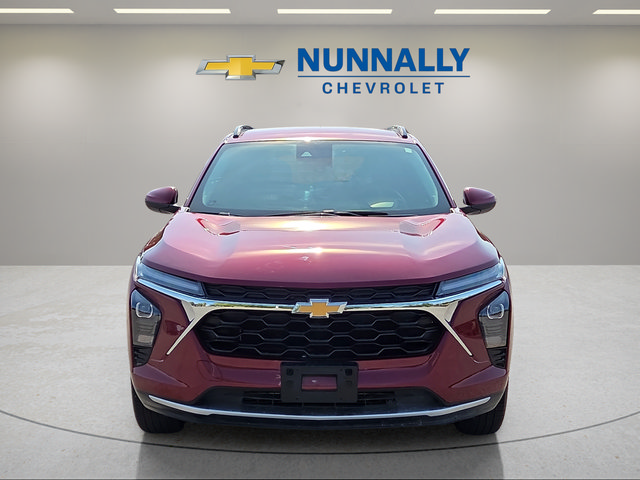 Used 2025 Chevrolet Trax LT w/ Driver Confidence Package FWD image 8