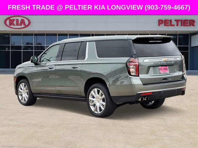 Used 2023 Chevrolet Suburban High Country image 6