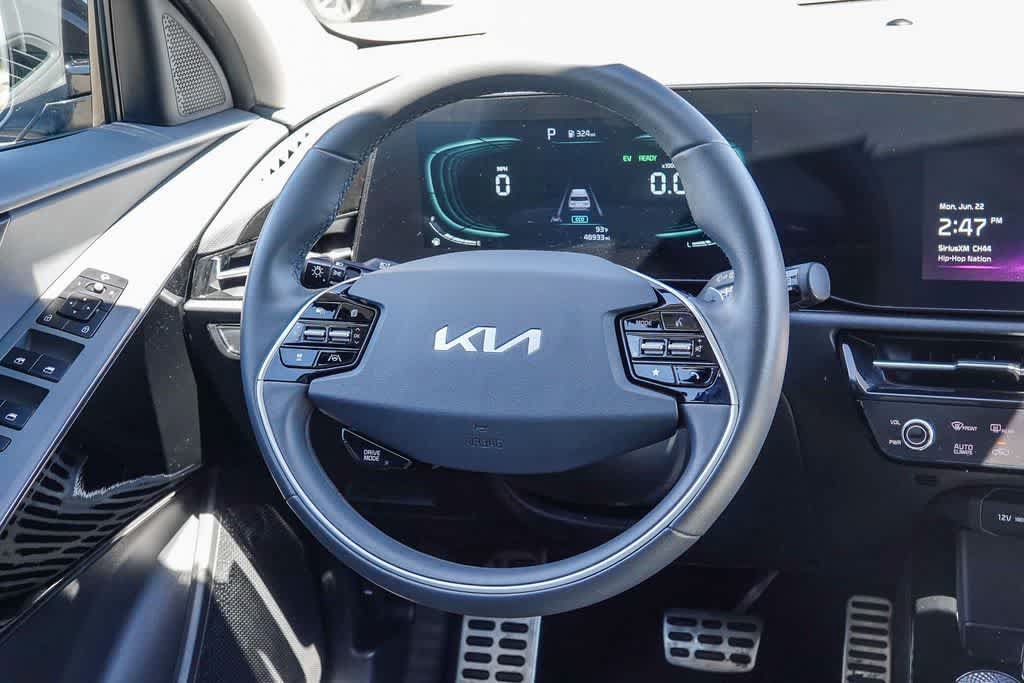 Certified 2023 Kia Niro EX Touring FWD image 14