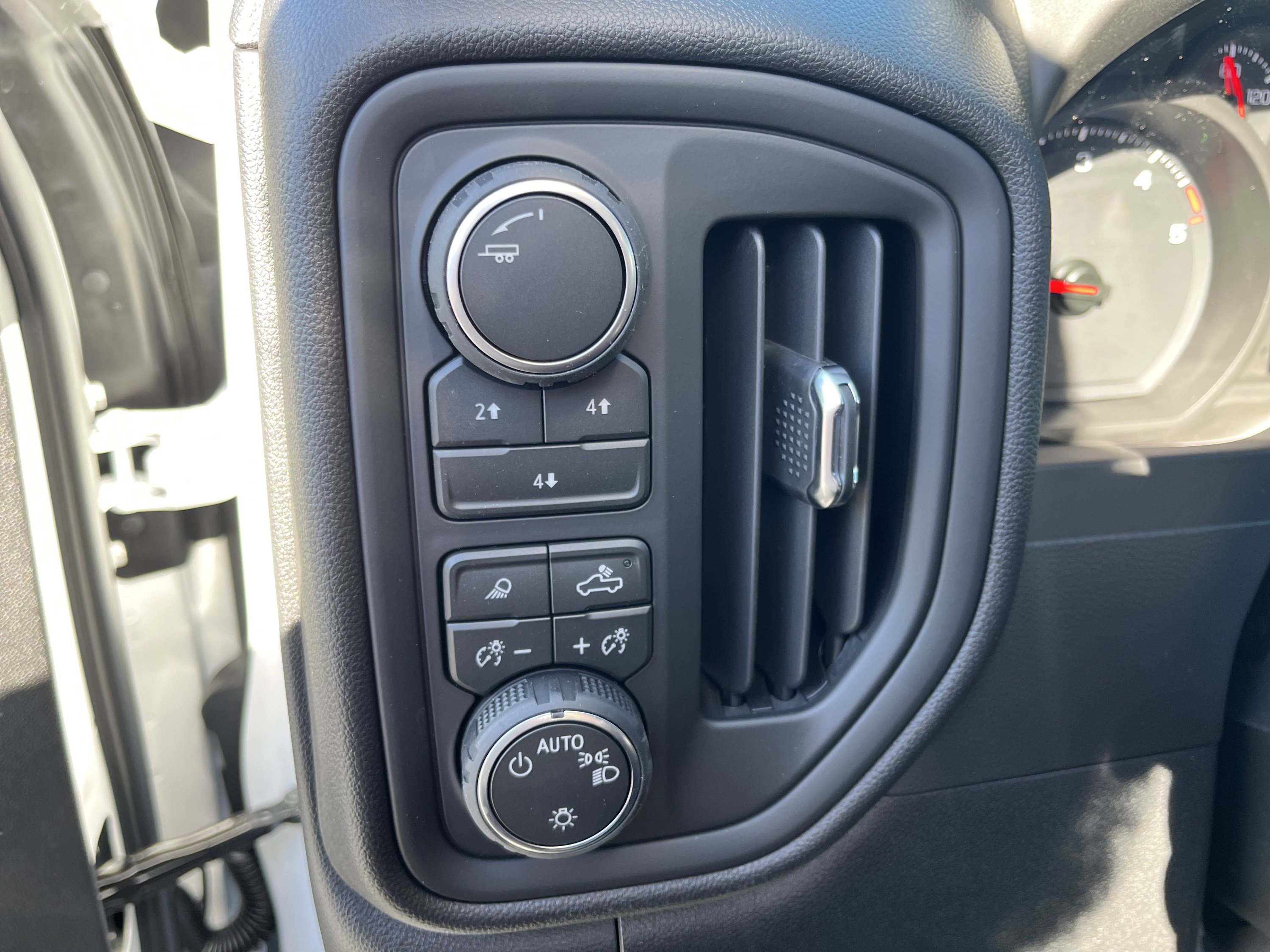 New 2026 Chevrolet Silverado 2500 Custom w/ Custom Value Package AWD/4WD image 21
