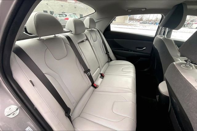 Certified 2024 Hyundai Elantra Limited image 28