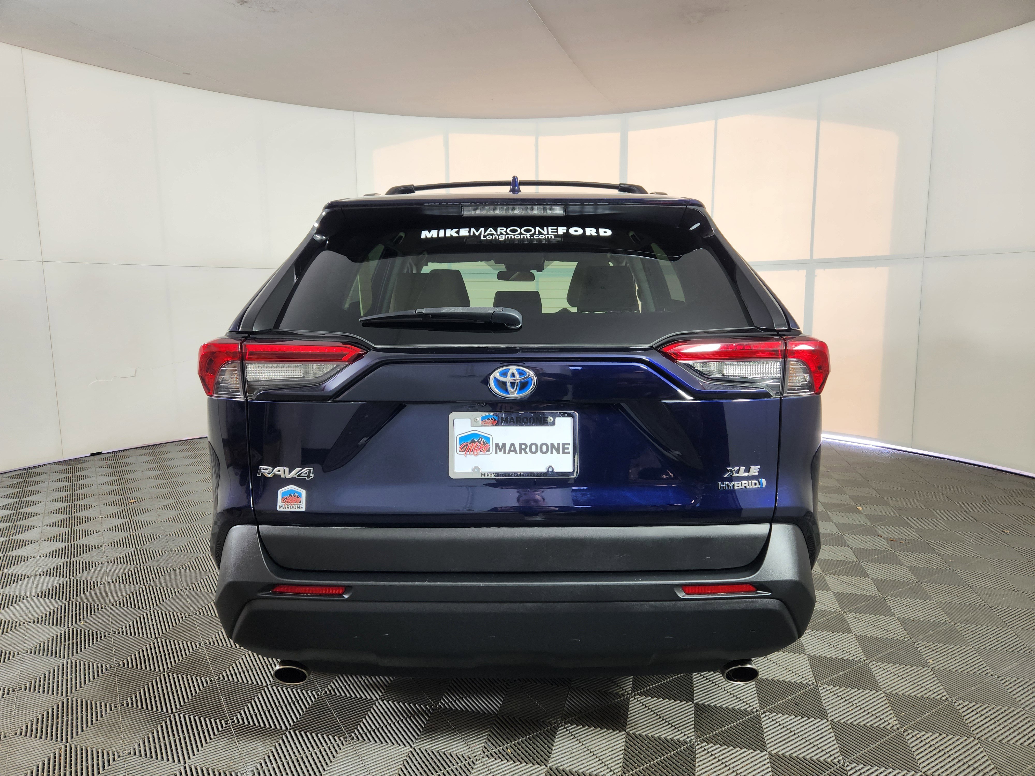 Used 2020 Toyota RAV4 XLE image 6