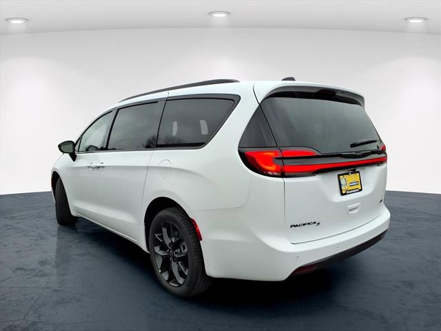 New 2026 Chrysler Pacifica Select image 7