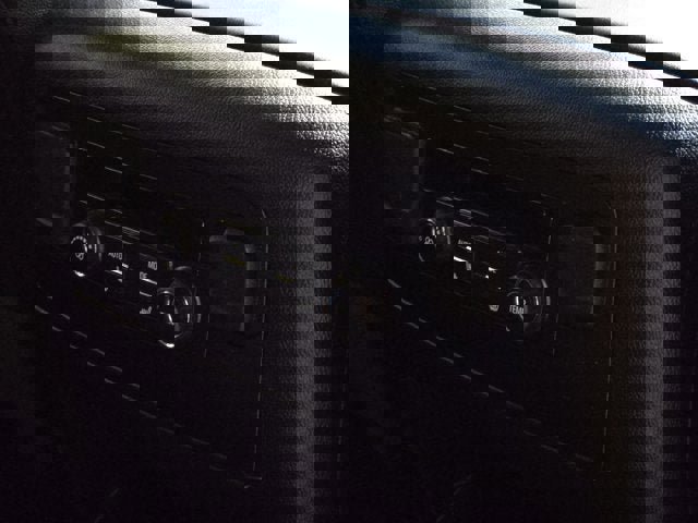 Used 2019 GMC Yukon XL SLT image 10