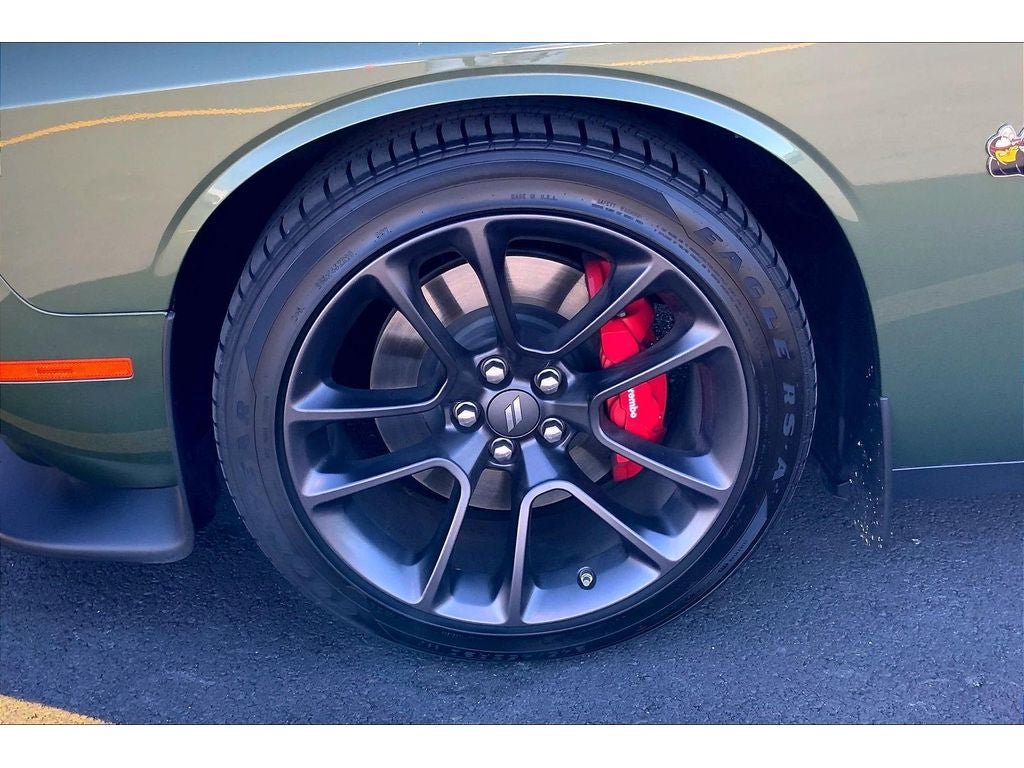Used 2022 Dodge Challenger R/T Scat Pack w/ Shaker Package RWD image 9