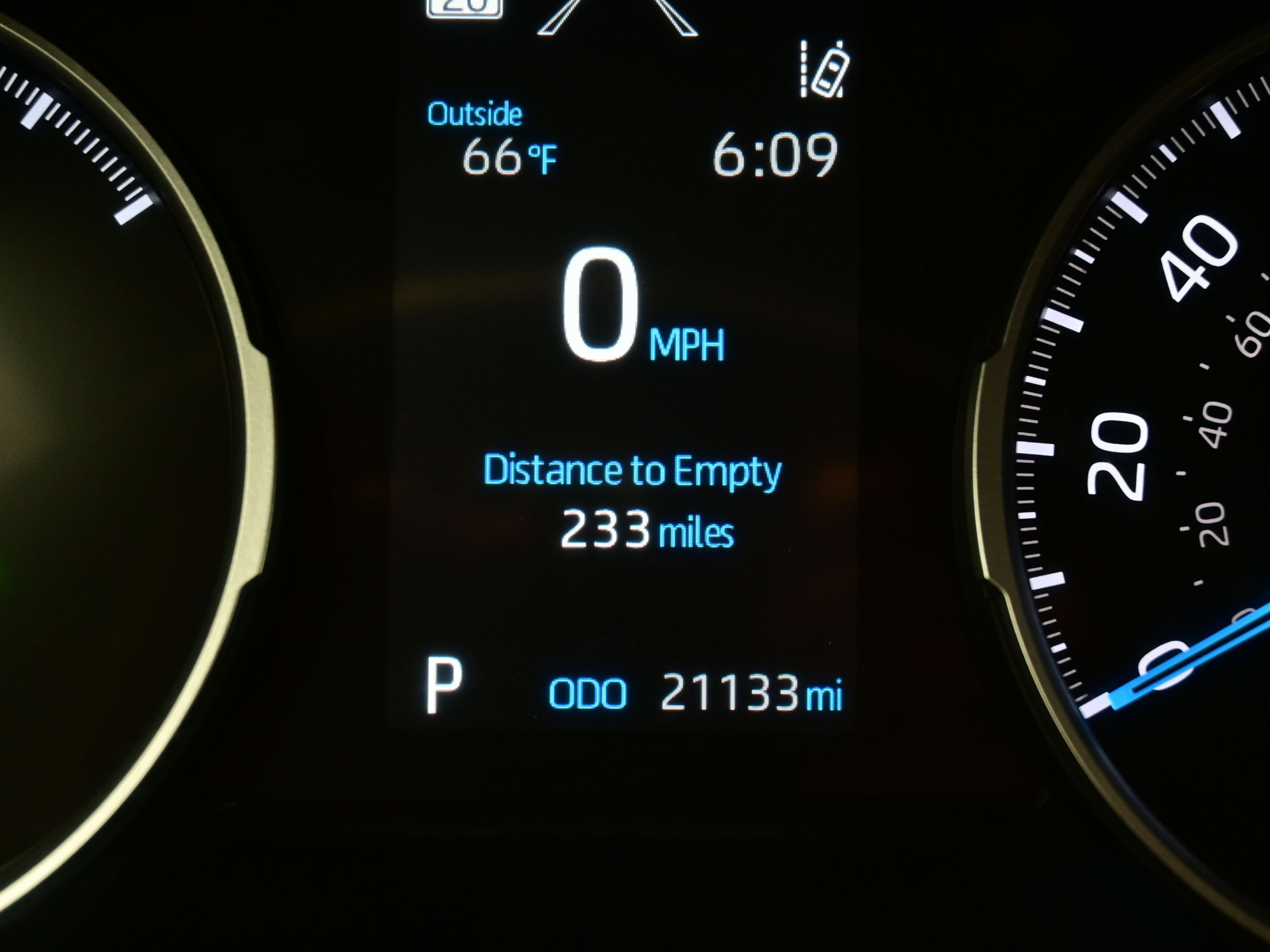 Used 2022 Toyota RAV4 XLE w/ Convenience Package image 27