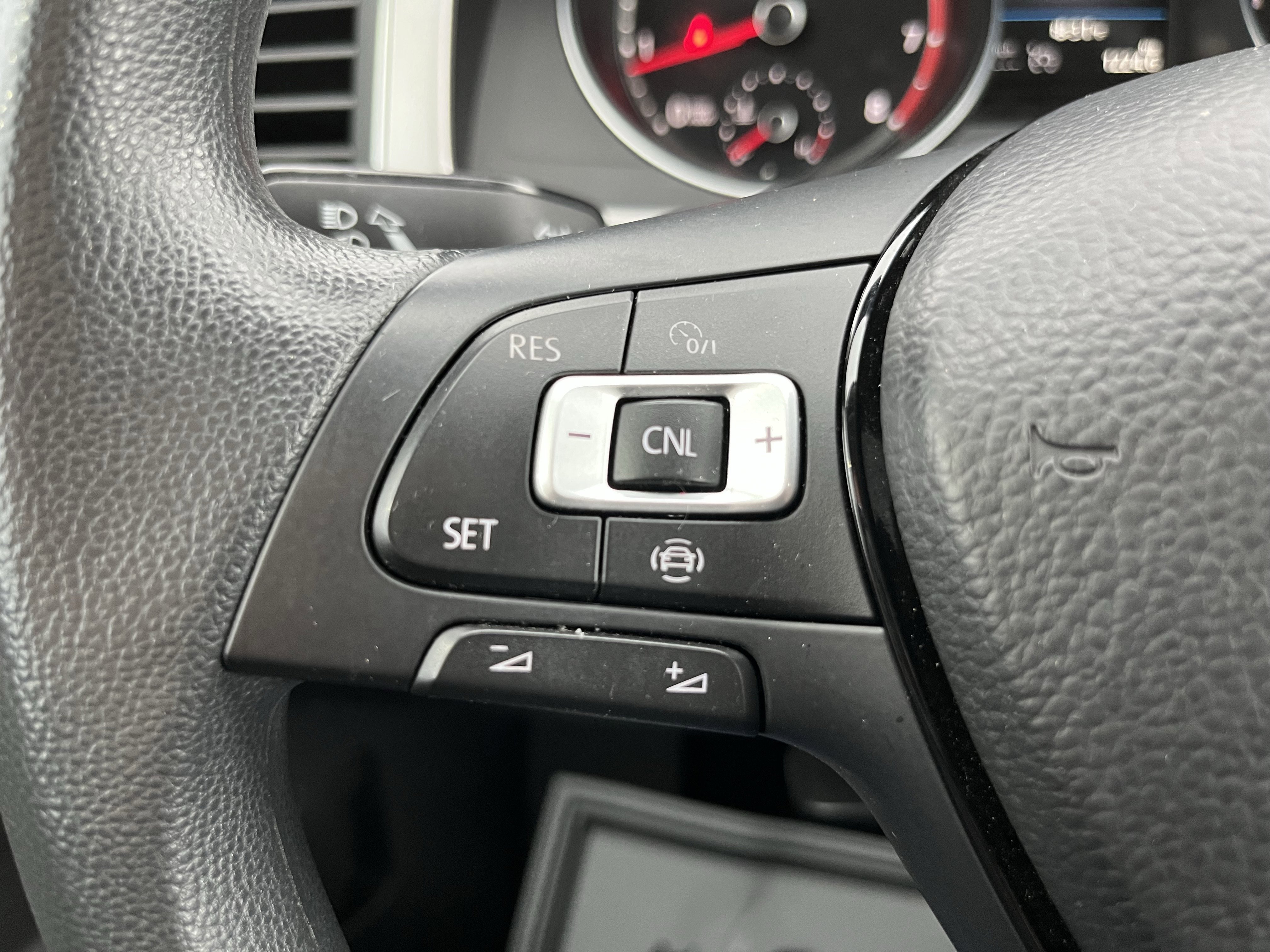 Used 2019 Volkswagen Atlas S w/ Towing Package image 23