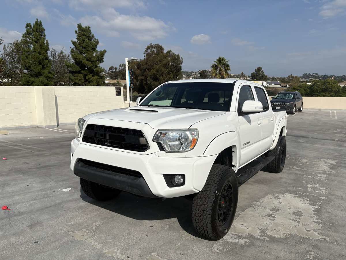 Used 2014 Toyota Tacoma PreRunner image 18