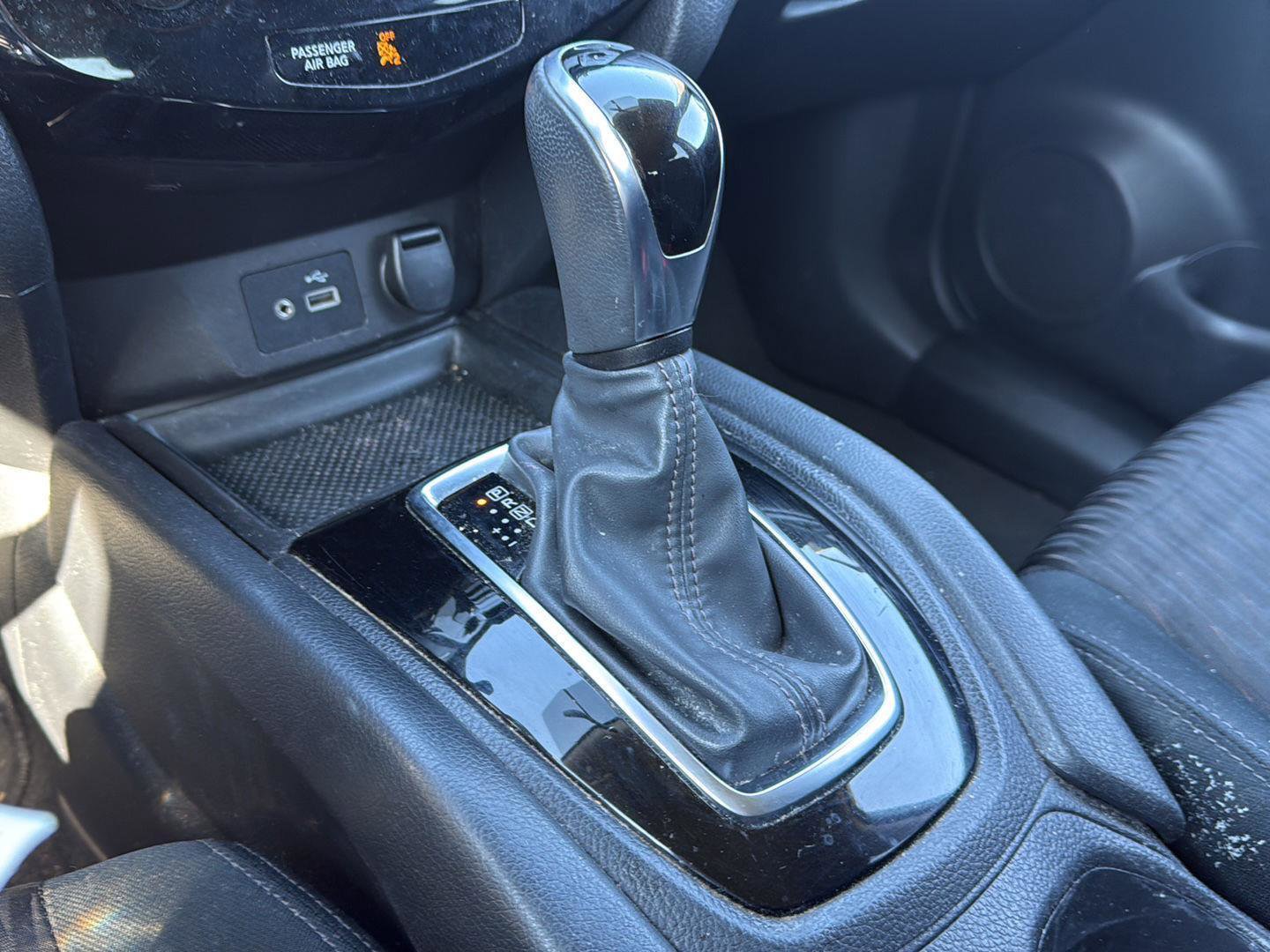 Used 2018 Nissan Rogue SV image 13