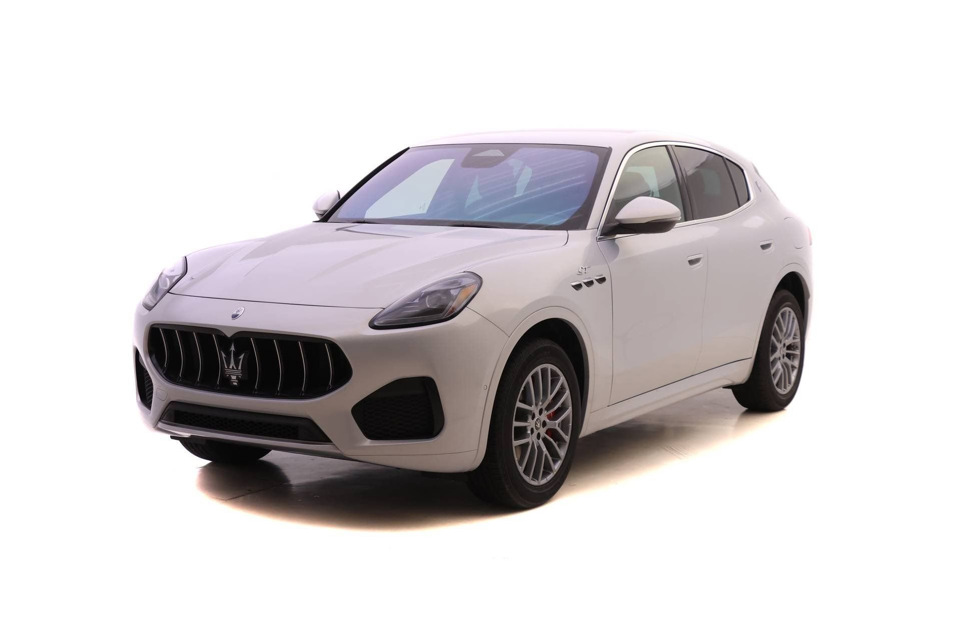 New 2024 Maserati Grecale GT