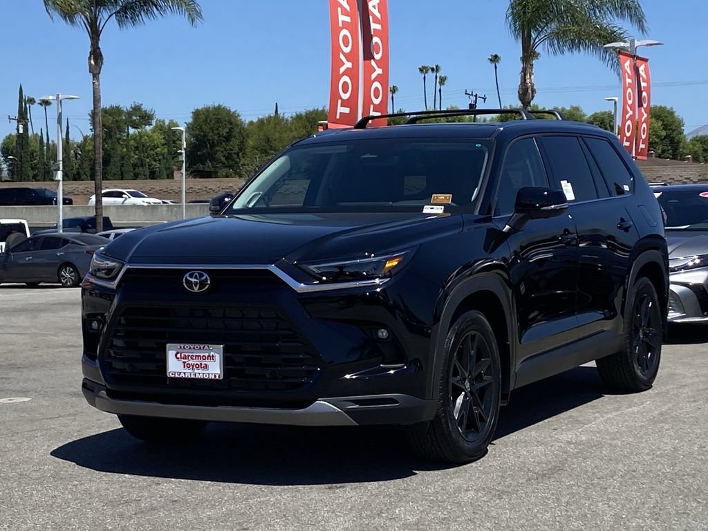 Used 2026 Toyota Grand Highlander AWD image 30