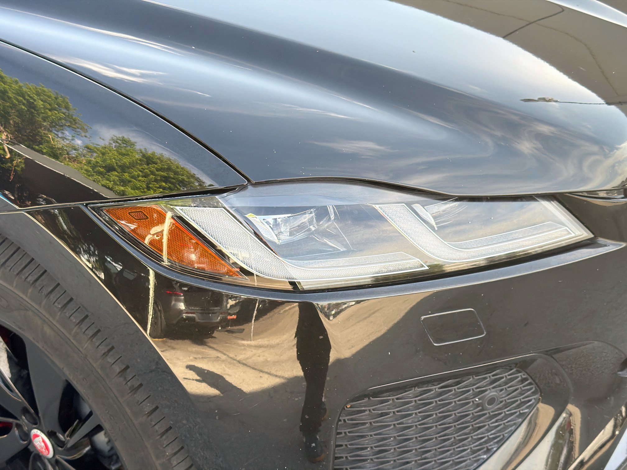 Used 2023 Jaguar F-PACE R-Dynamic S AWD/4WD image 35
