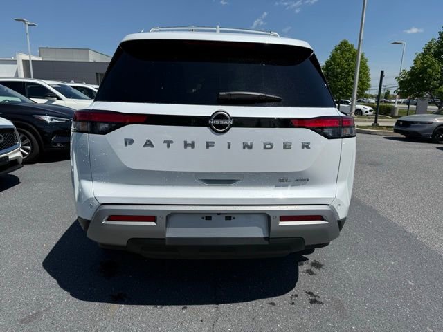 Used 2025 Nissan Pathfinder SL image 11