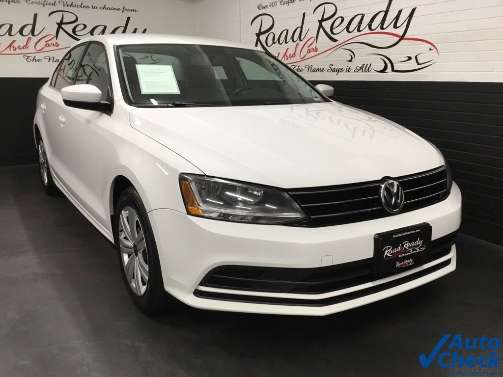 Used 2017 Volkswagen Jetta S w/ Jetta S Cold Weather Package image 3