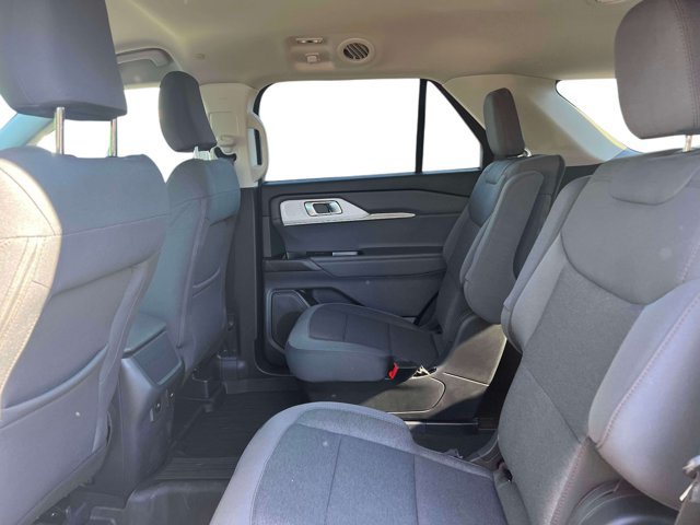 Used 2026 Ford Explorer Active AWD/4WD image 14
