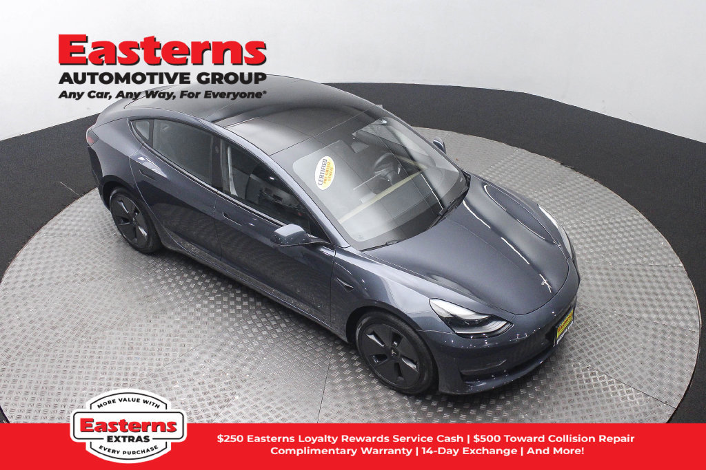 Used 2023 Tesla Model 3 Standard Range RWD image 4