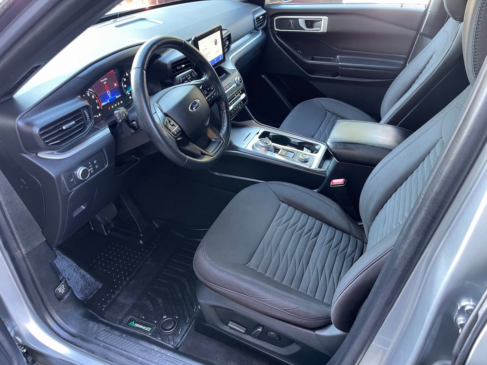 Used 2020 Ford Explorer XLT image 10