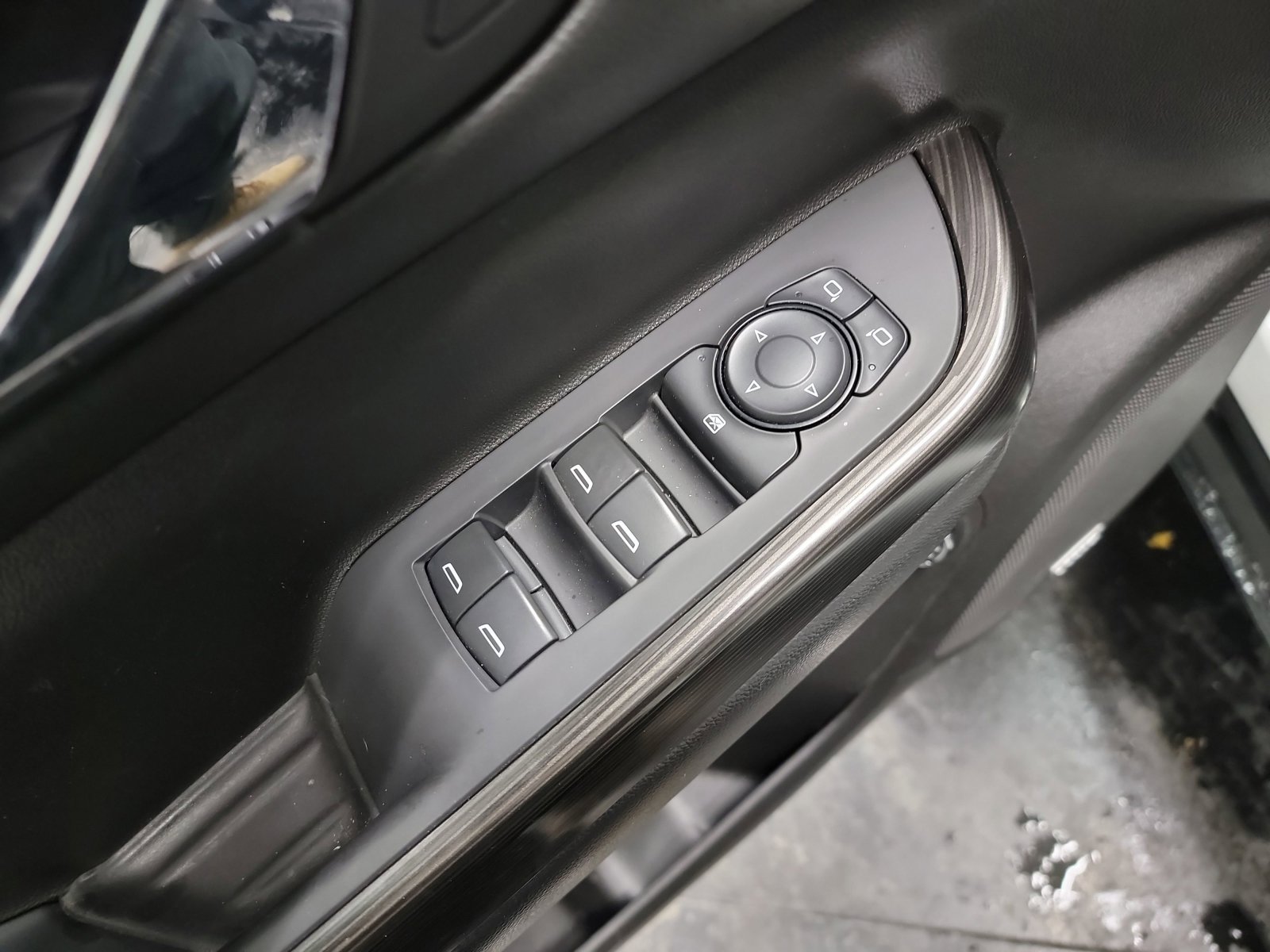 Used 2018 GMC Acadia SLT image 14