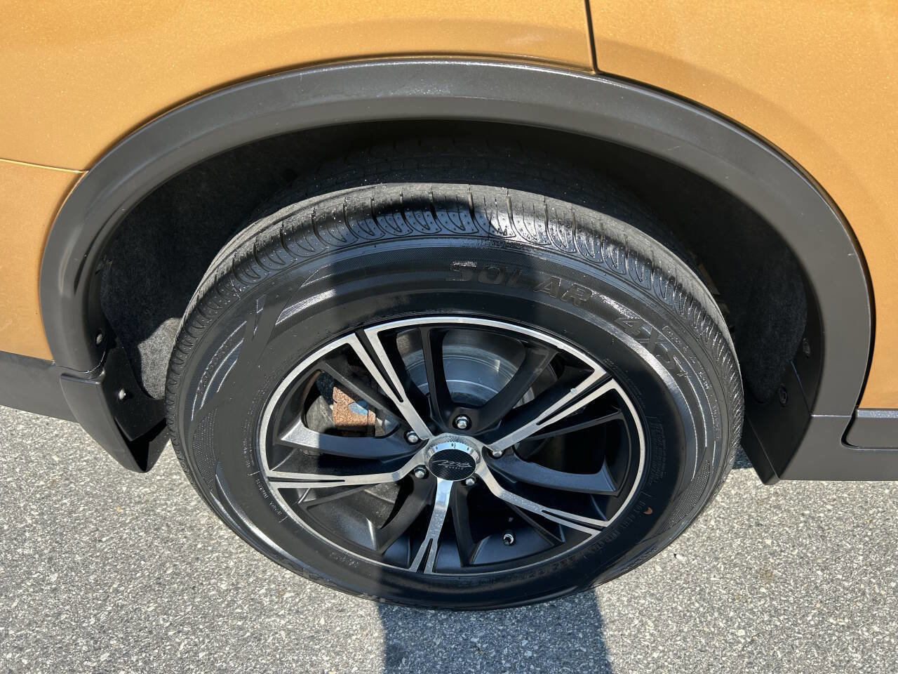 Used 2014 Nissan Rogue S w/ S Family Package image 13