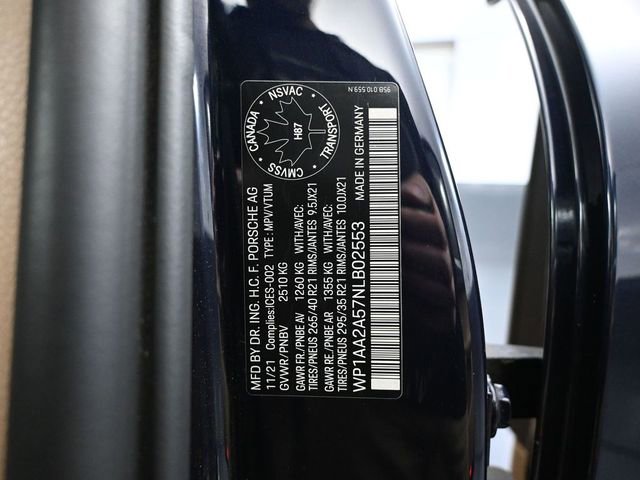 Used 2022 Porsche Macan Base image 56