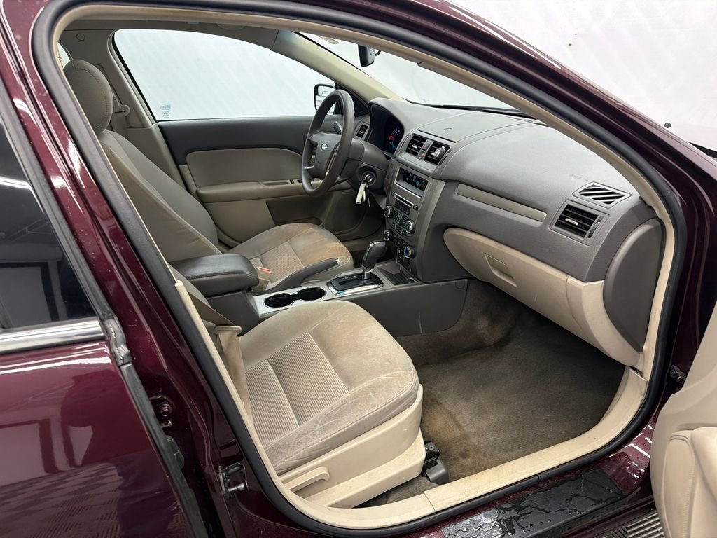 Used 2011 Ford Fusion SE w/ 202A Rapid Spec Order Code image 14