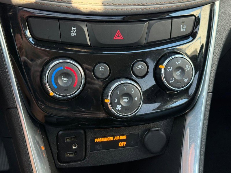 Used 2020 Chevrolet Trax Premier FWD image 19