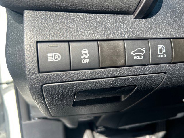 Used 2024 Toyota Camry LE w/ Convenience Package FWD image 12