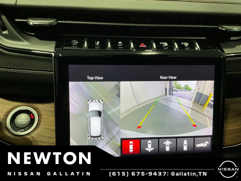 Used 2024 Jeep Grand Cherokee Summit AWD/4WD image 13
