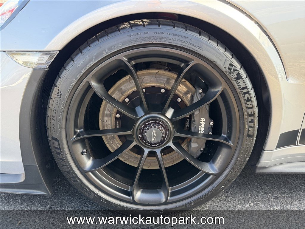 Used 2019 Porsche 911 GT3 RS RWD image 4