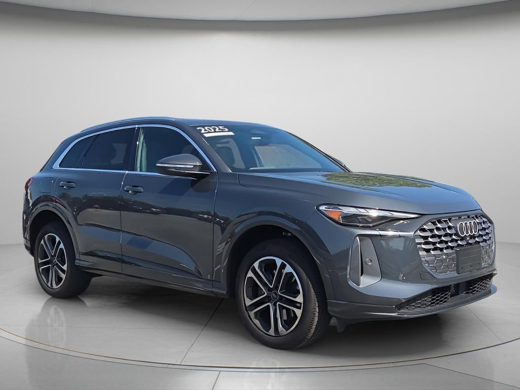 Certified 2025 Audi Q5 Premium w/ Convenience Package AWD/4WD image 8