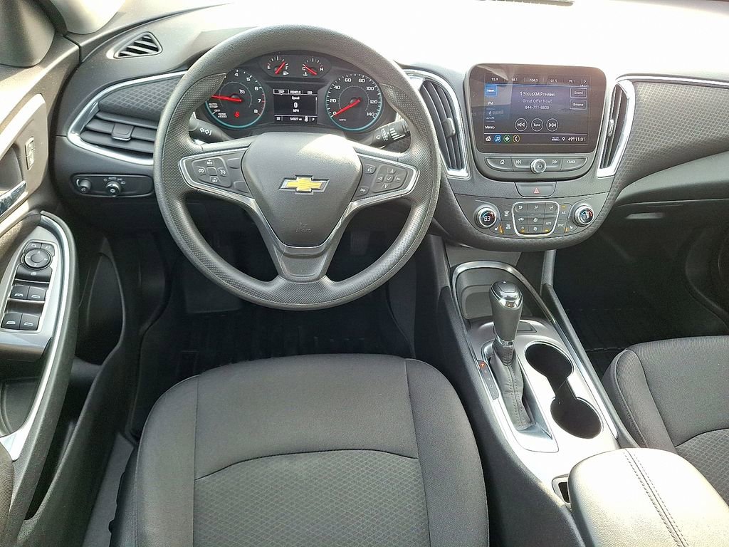 Used 2019 Chevrolet Malibu LT image 3