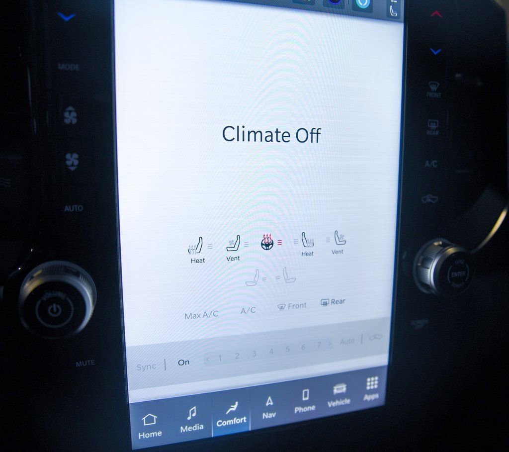 Used 2025 RAM 1500 Laramie w/ Sport Appearance Package image 22