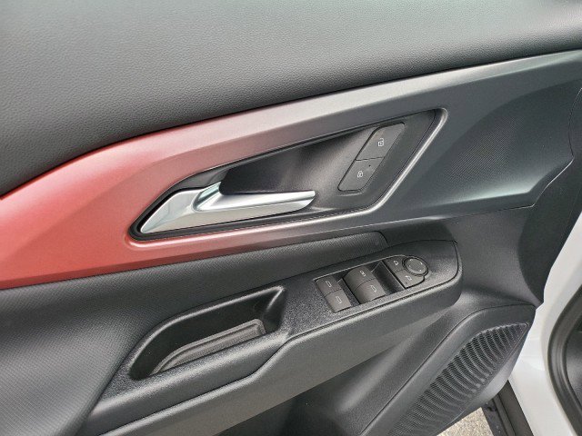 New 2025 Chevrolet Equinox EV RS image 24